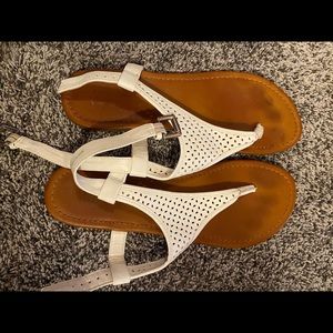 Women’s sandals